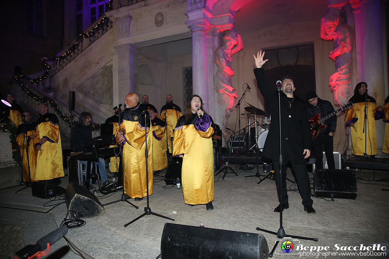 VBS_4506 -  Il Magico Paese di Natale 2024 - Spettacolo di Inaugurazione a Govone.jpg